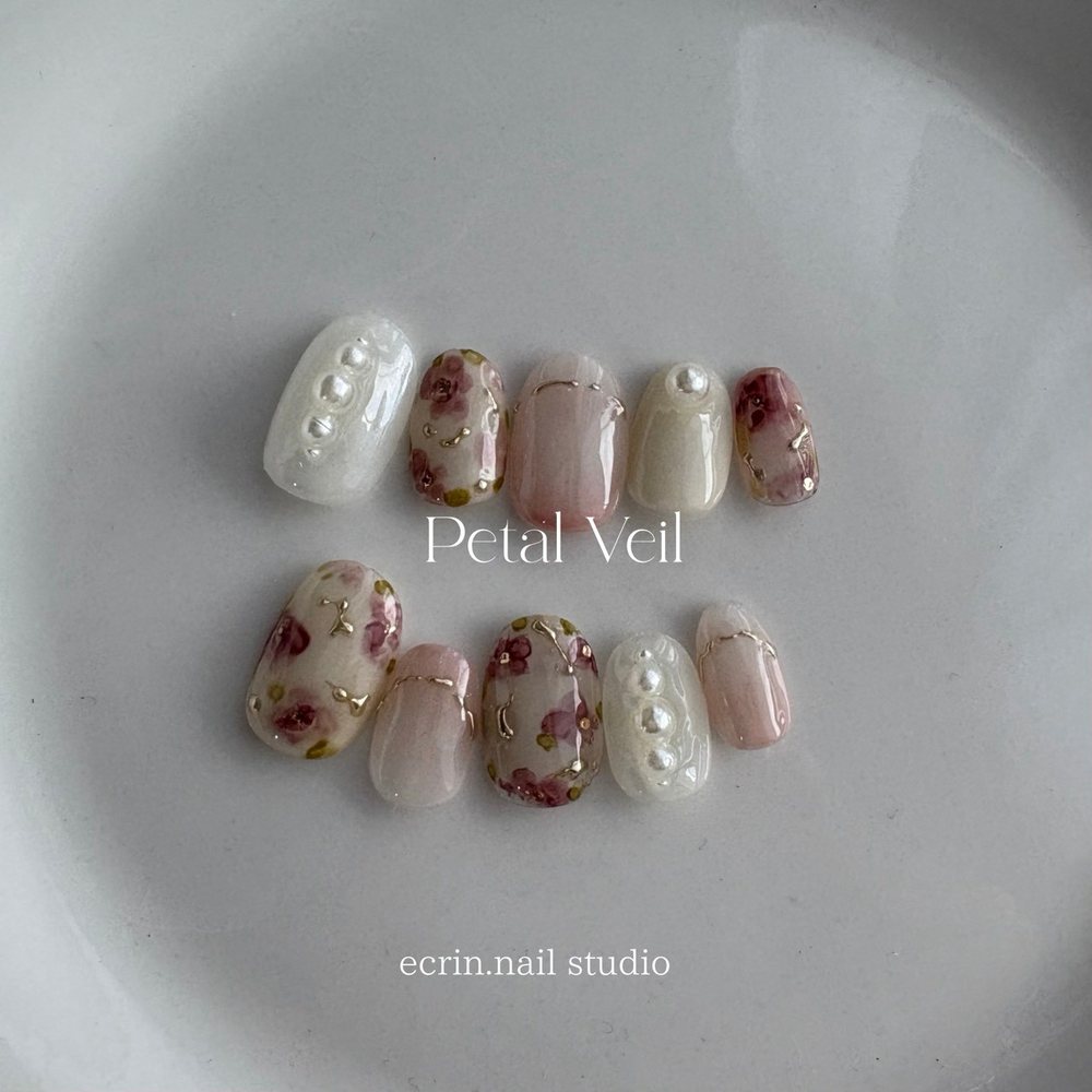 ペタルヴェール（Petal Veil）のネイルチップ