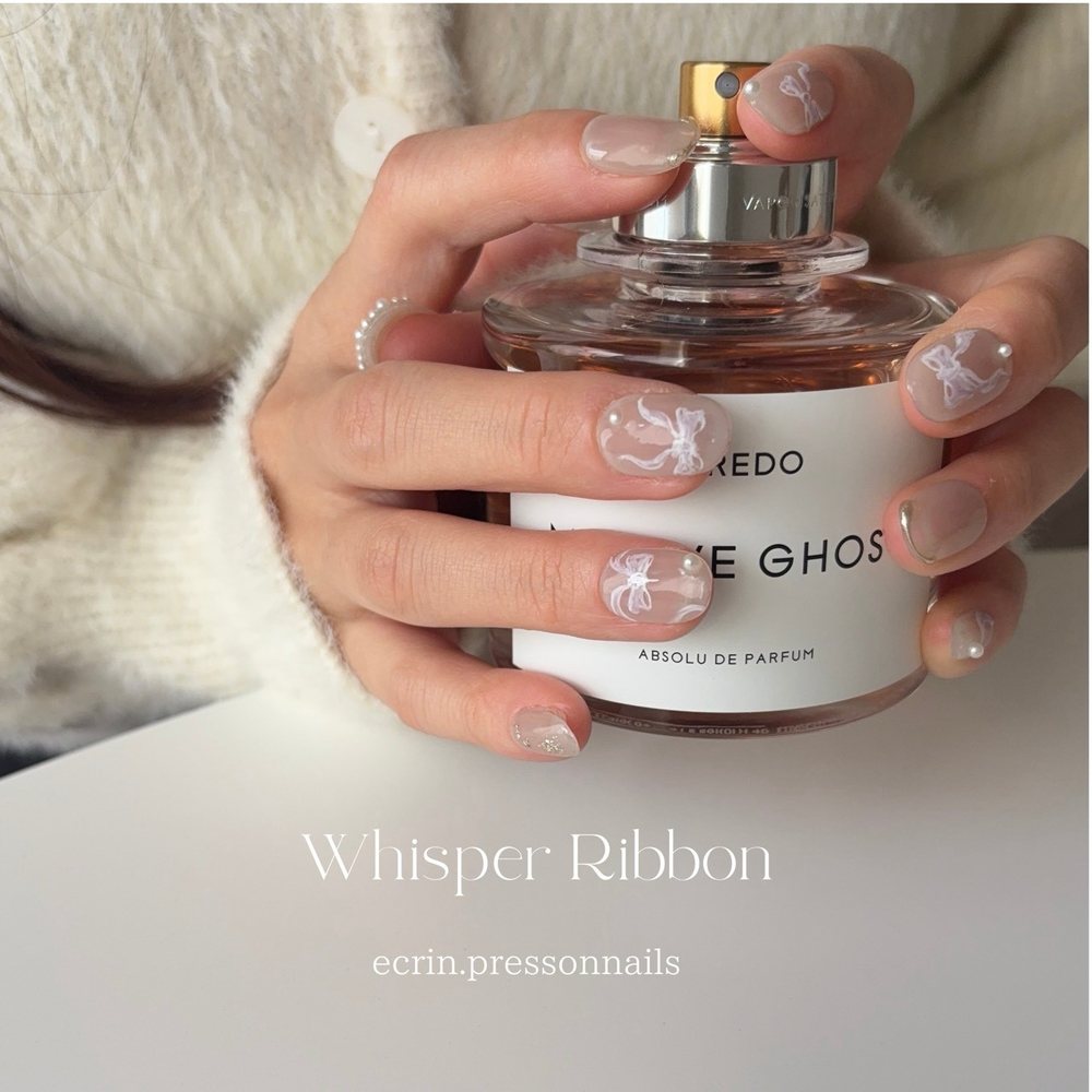 ウィスパーリボン（Whisper Ribbon）のネイルチップ